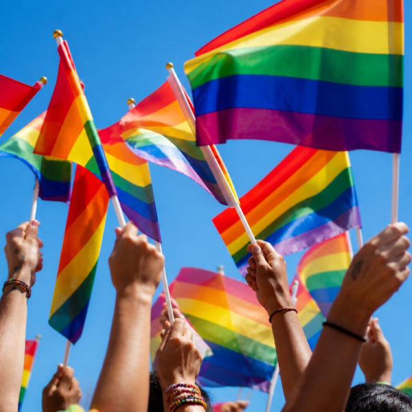 Regenbogenfahnen beim Christopher Street Day